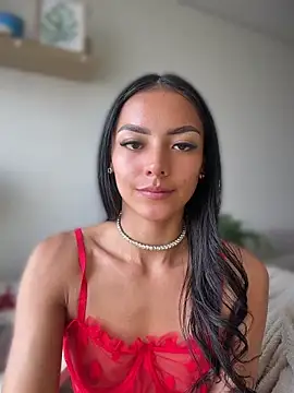 Snapshot of im-isabella chatting on 07/17/26, 05:40 im-isabella online show from 07/17/26, 05:40