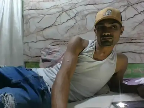 Snapshot of Jey8 chatting on 10/26/25, 12:05 Jey8 online show from 10/26/25, 12:05