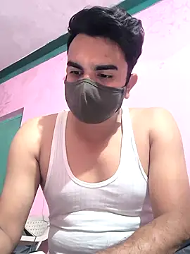 Snapshot of Riyansh_mehta chatting on 02/18/26, 05:09 Riyansh mehta online show from 02/18/26, 05:09