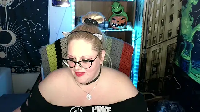 Kinky Witch online show from 05/01/26, 01:32
