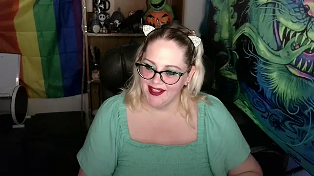 Snapshot of Kinky_Witch chatting on 07/09/26, 12:26 Kinky Witch online show from 07/09/26, 12:26