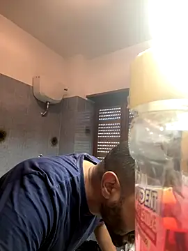 anaahmed30 online show from 09/19/25, 07:43