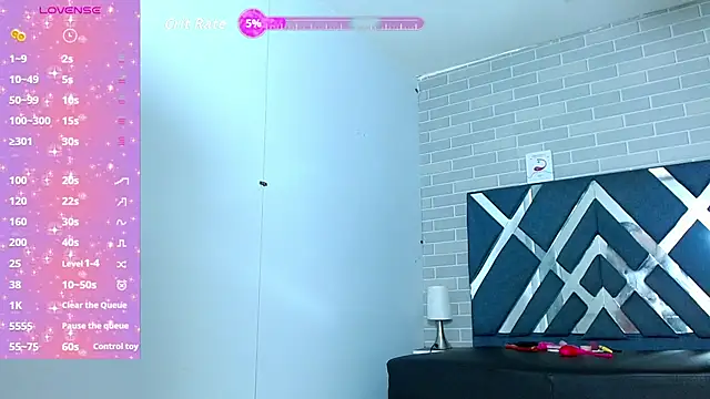 Raven Doll19 online show from 10/31/25, 04:02