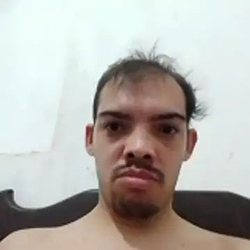 GuilhermeYuree online show from 04/18/26, 11:16