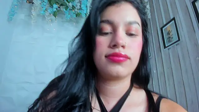 Snapshot of zarahcoxx chatting on 09/12/25, 02:22 zarahcoxx online show from 09/12/25, 02:22