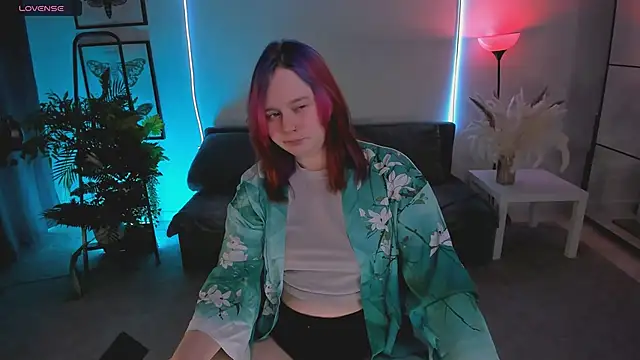 lunaalli online show from 02/02/26, 08:29