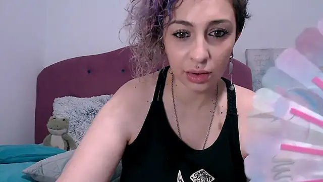 Snapshot of AAARUNY chatting on 01/13/26, 11:26 AAARUNY online show from 01/13/26, 11:26