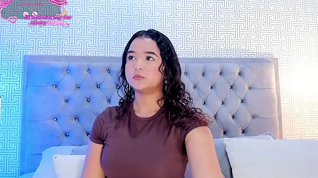 Evaa Lunna  online show from 12/13/25, 08:14