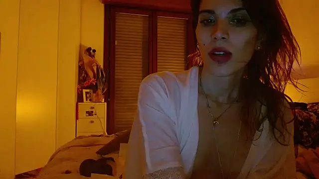 refem9 online show from 10/26/25, 05:24