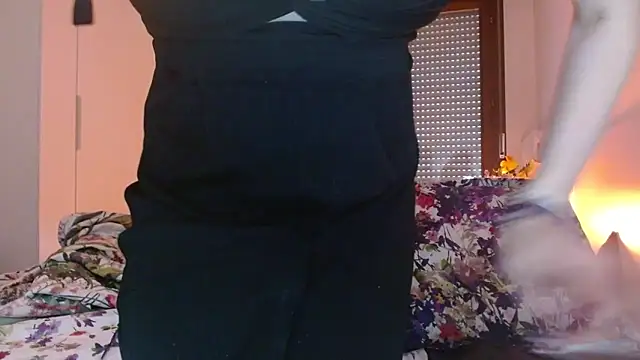 refem9 online show from 11/02/25, 02:30