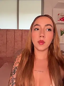 Snapshot of Becca_Johnson_u chatting on 05/17/26, 10:17 Becca Johnson u online show from 05/17/26, 10:17