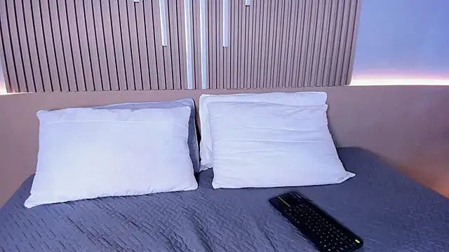 Camile cute online show from 02/13/26, 06:15