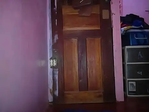 Snapshot of kassy09 chatting on 12/21/25, 12:12 kassy09 online show from 12/21/25, 12:12