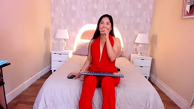 isabella milf  online show from 03/14/26, 07:19