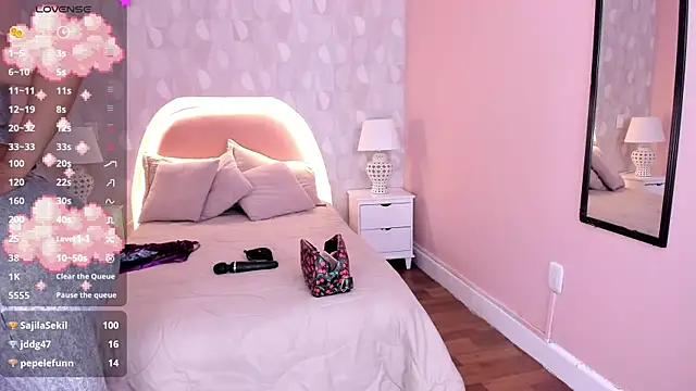 isabella milf  online show from 05/26/26, 07:10