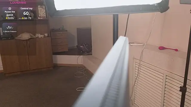 Margo Moll online show from 11/21/25, 06:45