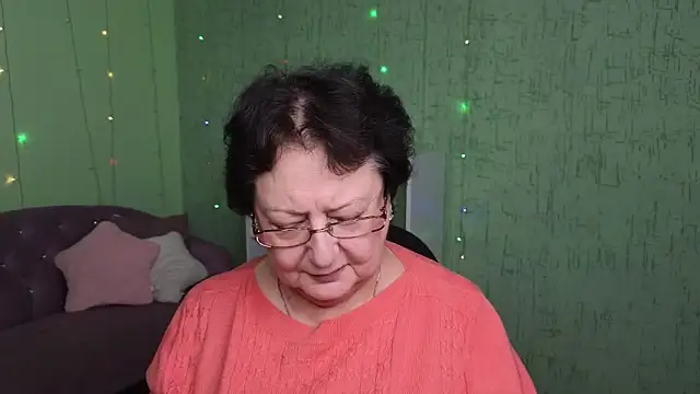 Margo Moll online show from 11/22/25, 06:23