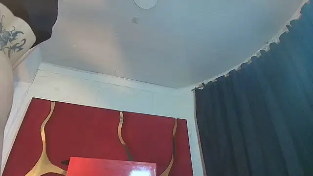 chaniesmith69x online show from 04/14/26, 05:02