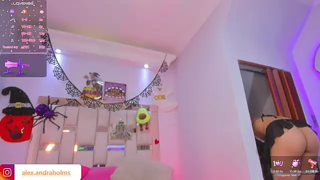 Alexandraholms online show from 10/28/25, 08:33