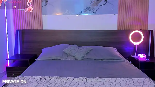 samanthaa moon online show from 11/25/25, 11:38