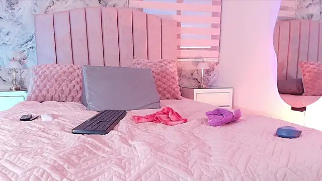 celeste moonx online show from 11/25/25, 12:05