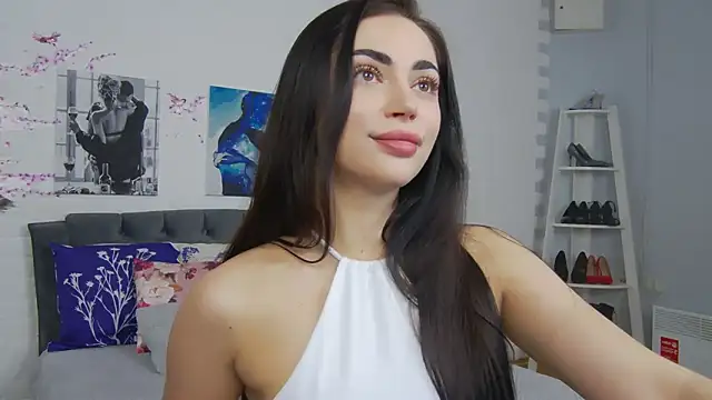 Snapshot of Agnessa chatting on 05/07/26, 09:58 Agnessa online show from 05/07/26, 09:58