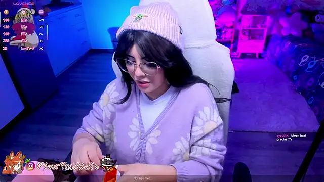 AlyssaRomanova online show from 12/18/25, 02:28