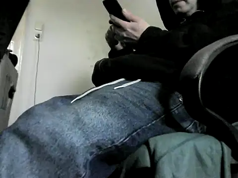 skateboy78 online show from 02/17/25, 09:13