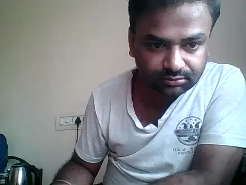 Snapshot of sree4143 chatting on 10/15/25, 08:58 sree4143 online show from 10/15/25, 08:58