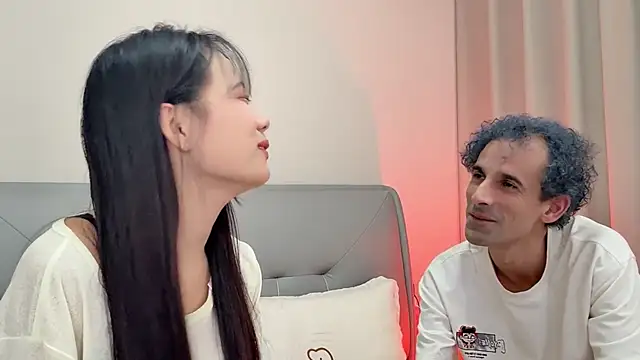 19cmfuck18girl online show from 10/21/25, 12:28