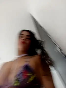 Snapshot of Fox_Roxxan chatting on 11/09/25, 01:59 Fox Roxxan online show from 11/09/25, 01:59