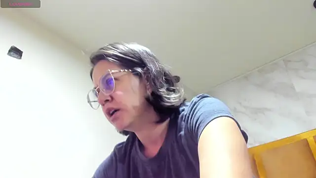 Luciifeer  online show from 01/18/26, 02:54