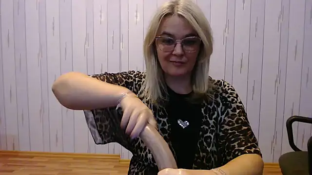 EleanoraDream online show from 11/07/25, 05:13