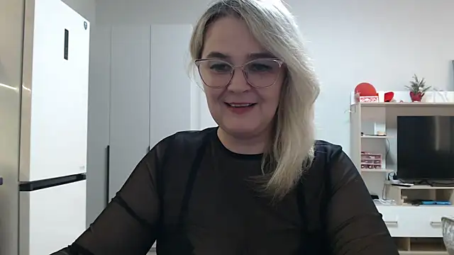 EleanoraDream online show from 04/12/26, 01:05