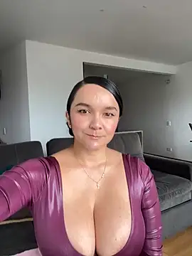 Nova Gabriela online show from 09/30/25, 03:17