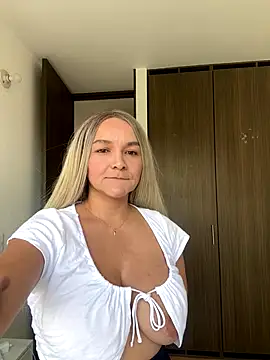 Nova Gabriela online show from 12/21/25, 02:02