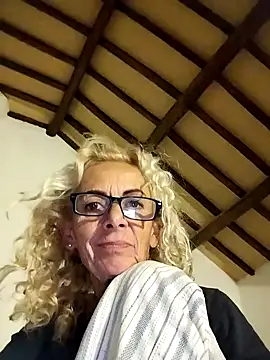 clarabell4 online show from 09/14/25, 07:24