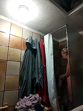 clarabell4 online show from 10/16/25, 05:30