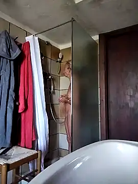 clarabell4 online show from 11/04/25, 08:13