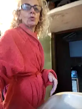 clarabell4 online show from 04/14/26, 05:46