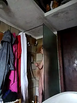 clarabell4 online show from 04/15/26, 05:25