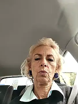 clarabell4 online show from 04/22/26, 12:39