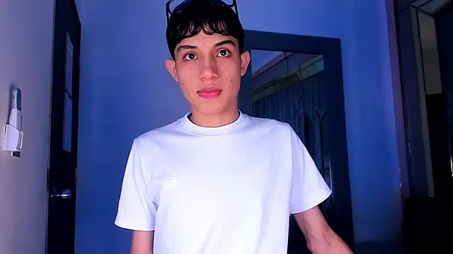 Sebax Young online show from 02/16/26, 08:16