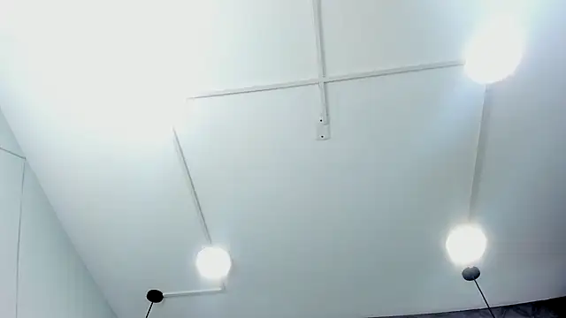 ThaliaCross online show from 09/16/25, 07:48