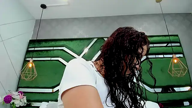 ThaliaCross online show from 10/02/25, 08:16