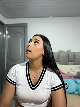 nicolexxaleja online show from 04/08/26, 11:37