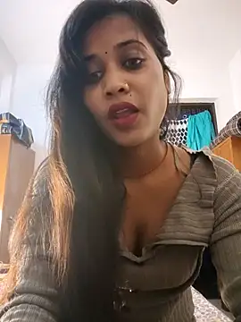 cute radhikaa online show from 10/23/25, 06:06