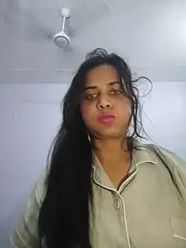 Snapshot of cute_radhikaa chatting on 06/19/26, 07:23 cute radhikaa online show from 06/19/26, 07:23