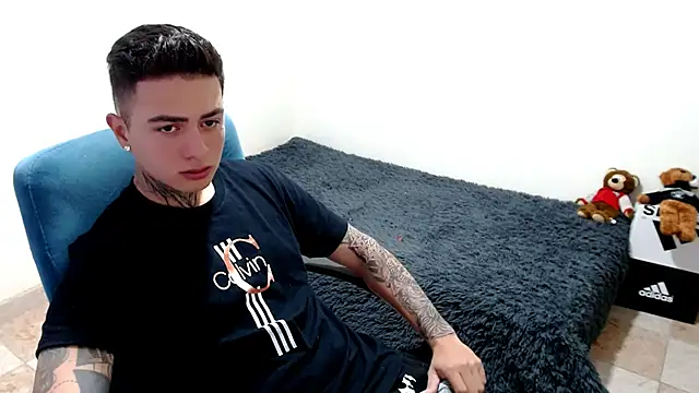 santii ss online show from 10/20/25, 01:06