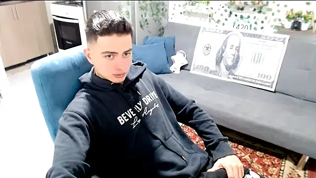 santii ss online show from 02/11/26, 01:10